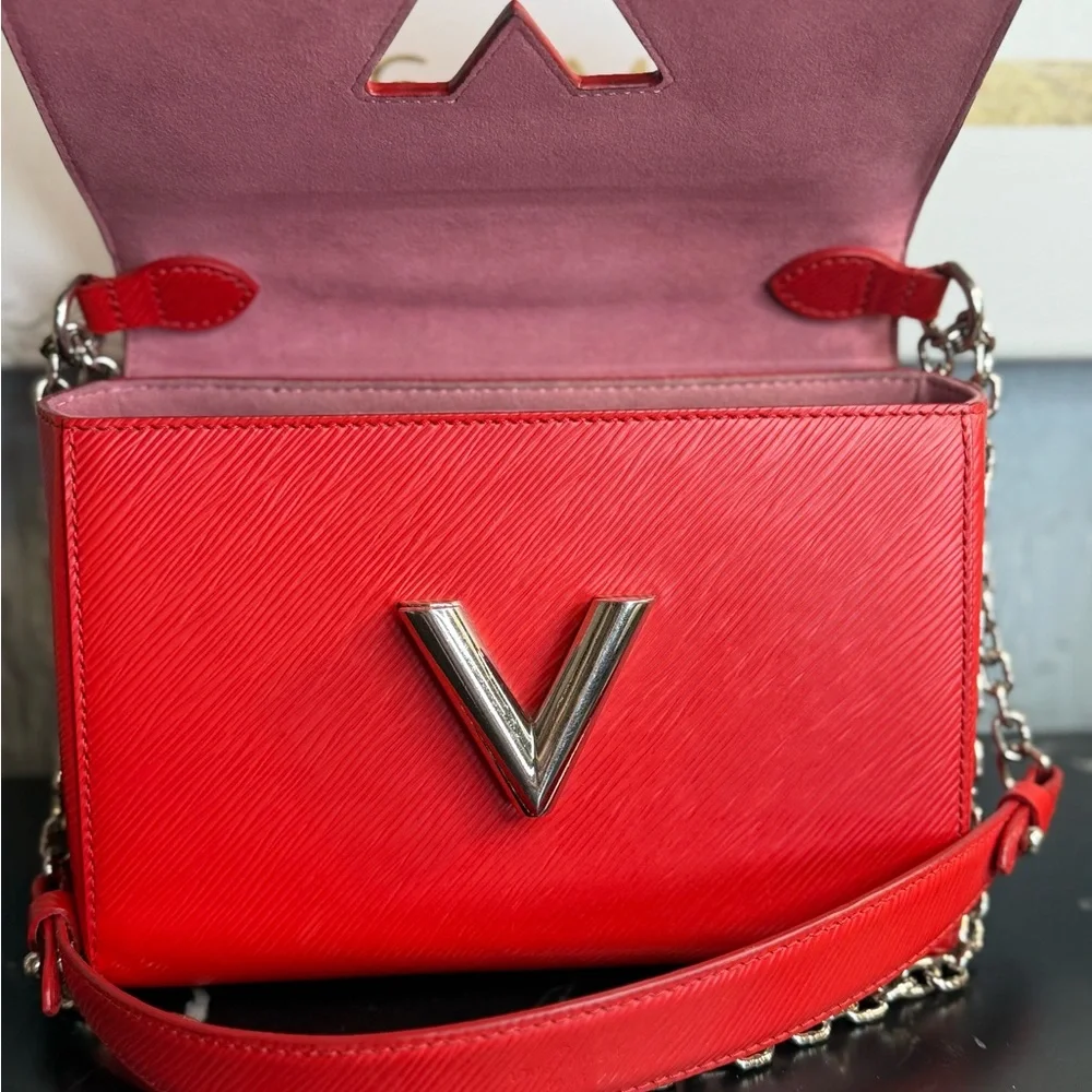 Louis Vuitton Red Crossbody Bag with Silver Chain - Picture 3 of 6